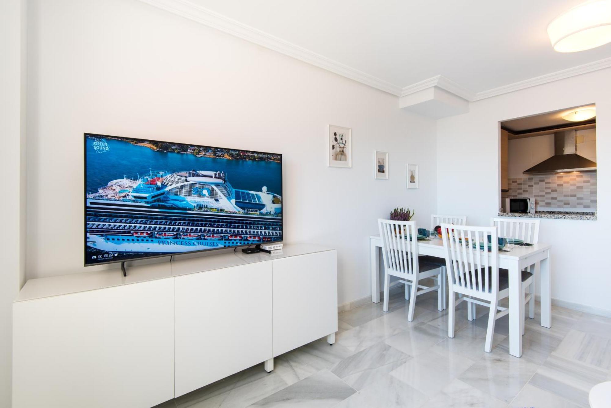Sea View And 350M To The Beach توريمولينوس المظهر الخارجي الصورة